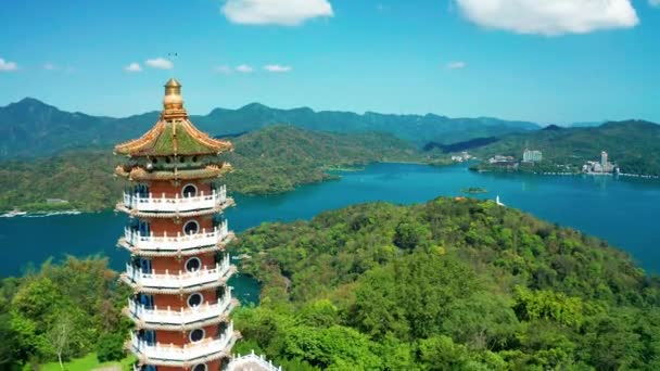 Légi Kilátás Tájkép Sun Moon Lake Pagoda Nantou Tajvan — Stock videók