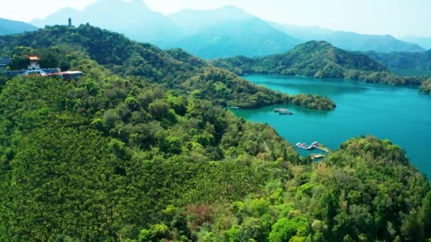 Aerial View Landscape Sun Moon Lake Xuanzang Temple Nantou Taiwan — Stock videók