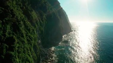 Ch 'ing-shui Cliff ve Taroko Ulusal Parkı, Tayvan.