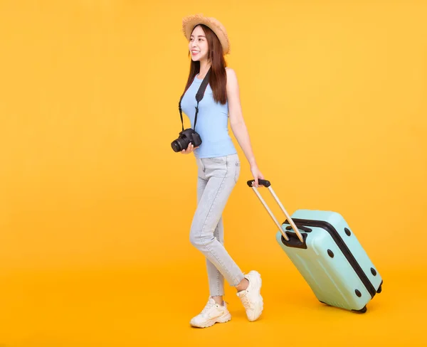 Happy Young Woman Luggage Camera Isolated Yellow Background Summer Travel — Stockfoto