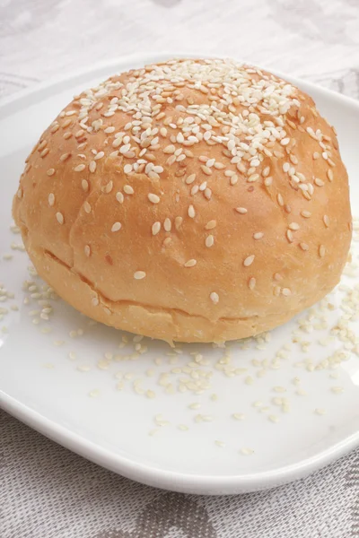 Bun with sesame — Stock Photo, Image