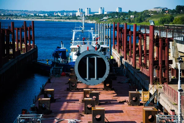 Liman Vinci Tank Konteynırını Hareket Ettiriyor Endüstriyel Port — Stok fotoğraf
