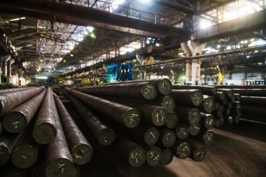 Metal yapılar ve eski metalürji fabrikasının içi ve dışı. Metalurji girişiminin ürünleri. Metalürji endüstrisi