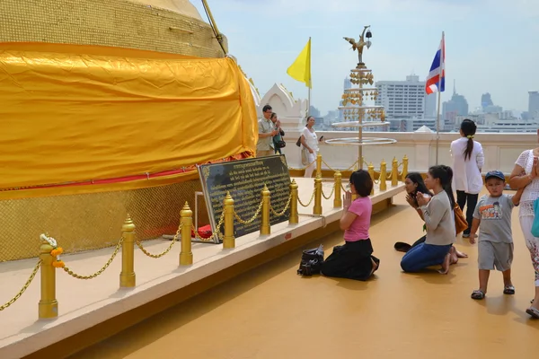 Thai in prayer — Stock Photo, Image