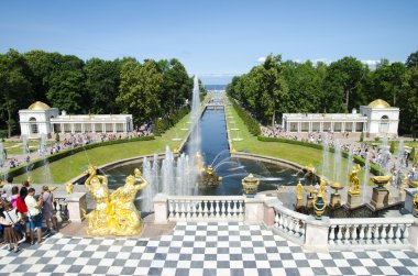 30 Haziran 2013 üzerine büyük çağlayan peterhof, Rusya Federasyonu