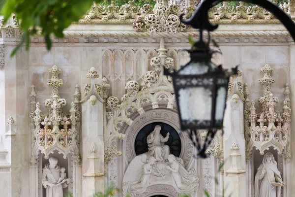 Arhitecture europeu velho - Palácio da Quinta da Regaleira em Sintra — Fotografia de Stock