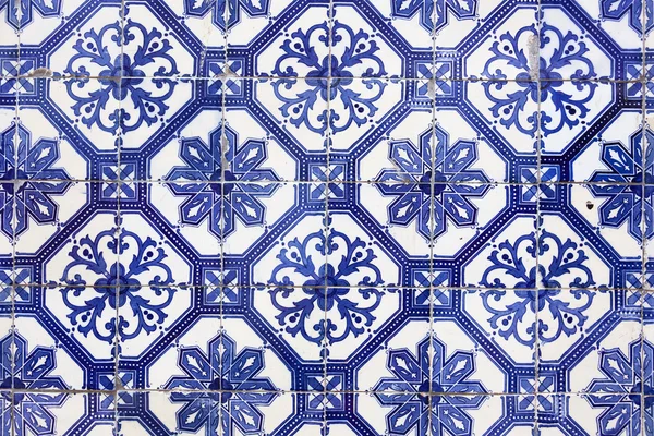Telha tradicional portuguesa (azulejos), Lisboa, Europa — Fotografia de Stock