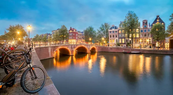 Beautiful Evening Amsterdam Panoramic Views Famous Old Houses Bicycles Bridge — Stock Photo, Image