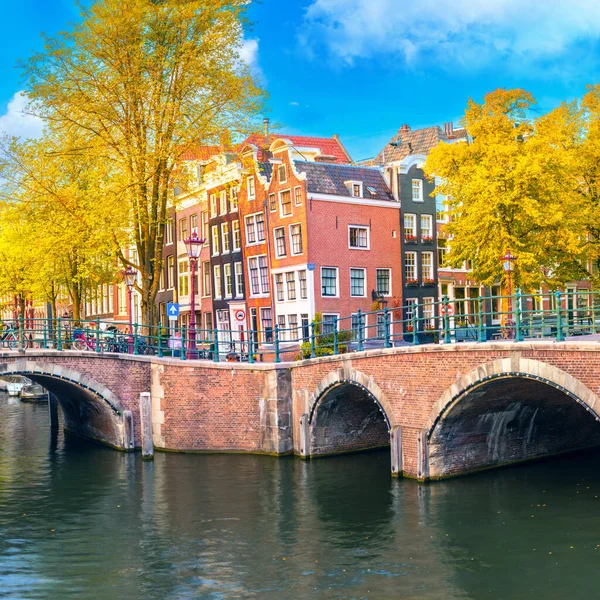 Âme Amsterdam Penche Sur Les Maisons Les Ponts Les Canaux — Photo
