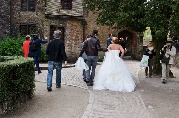 Małżeństwo w Brugii, Belgia — Zdjęcie stockowe