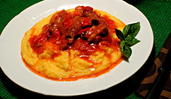 polenta sosis ile