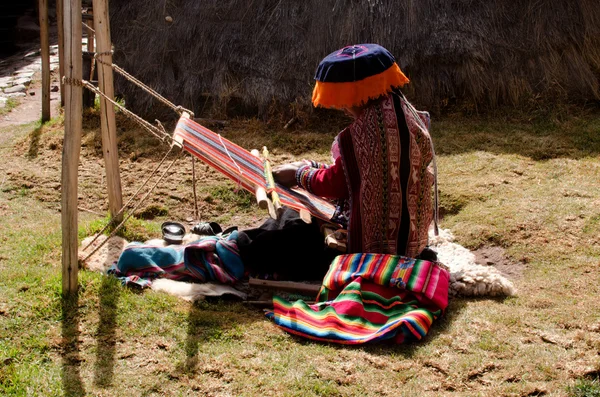 Kadınlar dokumacılar Peru