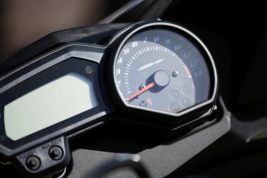 Motosiklet hız göstergesi
