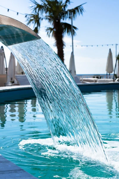 Piscina jato cachoeira — Fotografia de Stock