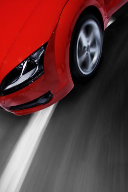 hızlı bir spor araba ile hareket bulanıklığı