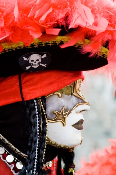 ヴェネツィアのカーニバル衣装マスク — ストック写真