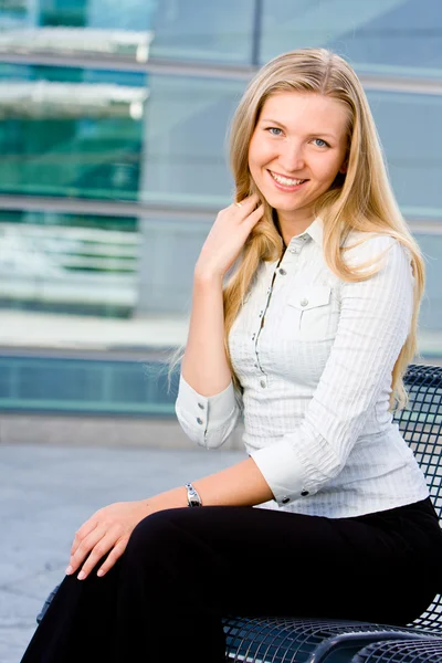 Attractive blonde business woman — Stock Photo, Image
