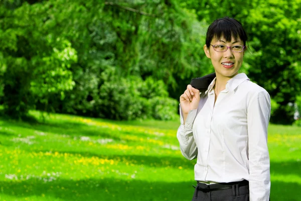 Environmentally friendly asian business woman — Stock Photo, Image