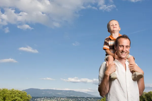 Father son piggy back — Stock Photo, Image