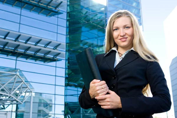 Blonde Geschäftsfrau — Stockfoto