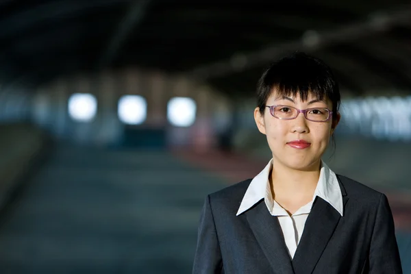 Young asian business woman — Stock Photo, Image