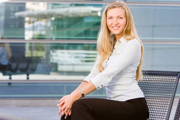 Attractive blonde business woman — Stock Photo, Image