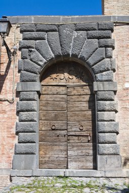 ahşap kapı. Bolsena. Lazio. İtalya.