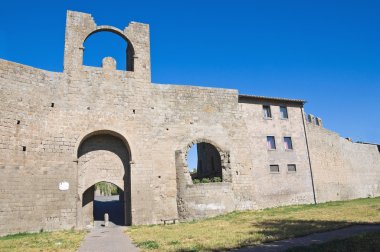 güçlendirilmiş duvarlar. Viterbo. Lazio. İtalya.