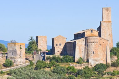 tuscania panoramik manzaralı. Lazio. İtalya.