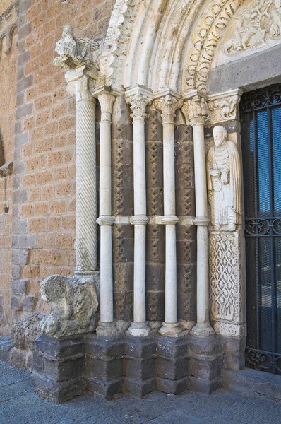 St. maria maggiore basiliek. Tuscania. Lazio. Italië. — Stockfoto