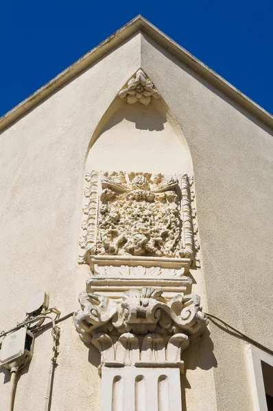 Ιστορικό παλάτι. ΑΧΑΡΝΑΙ. Puglia. Ιταλία. — Φωτογραφία Αρχείου