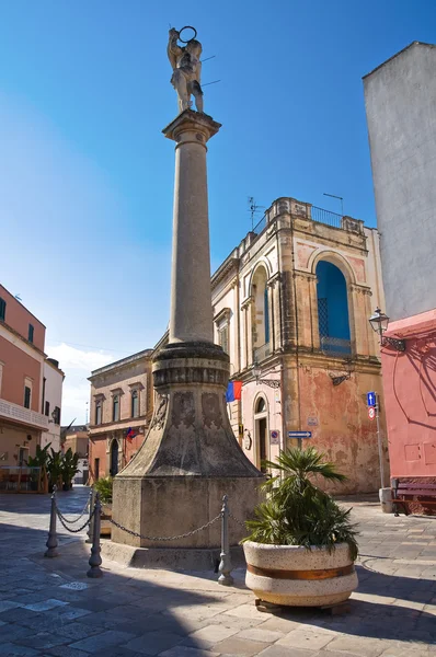 Kolumna sebastiano św. Copertino. Puglia. Włochy. — Zdjęcie stockowe