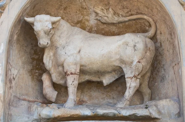 Fountain of the taurus. Nardò. Puglia. Italy. — Stock Photo, Image