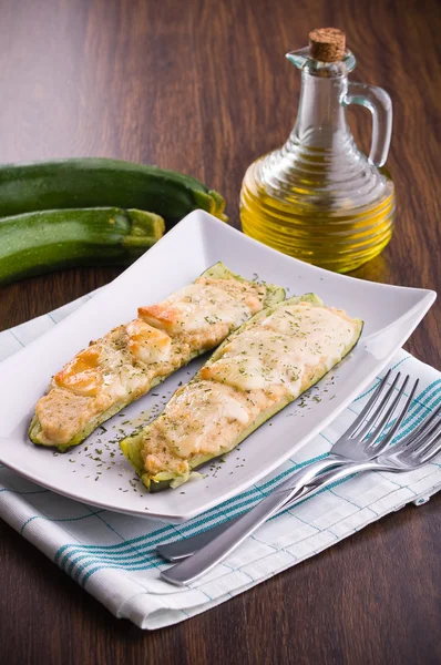 Courgettes farcies au fromage . — Photo