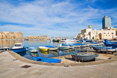 Gelibolu 'nun panoramik görüntüsü. Puglia. İtalya.