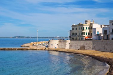 Gelibolu 'nun panoramik görüntüsü. Puglia. İtalya.