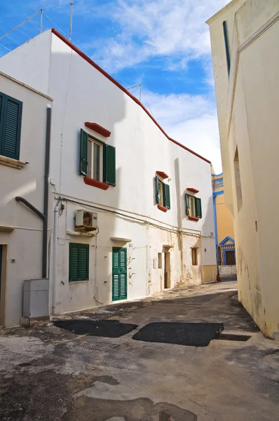 Gasse. Gallipoli. Apulien. Italien. — Stockfoto