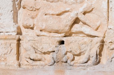Yunan çeşme. Gelibolu. Puglia. İtalya.