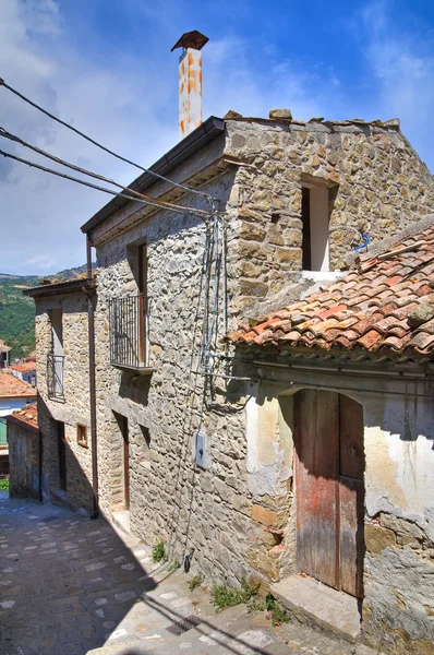 Une ruelle. Valsinni. Basilicate. Italie . — Photo