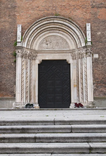 St. francesco templom. Piacenza. Emilia-Romagna. Olaszország. — Stock Fotó