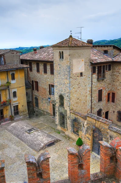Panoramablick auf Vigoleno. Emilia-Romagna. Italien. — Stockfoto