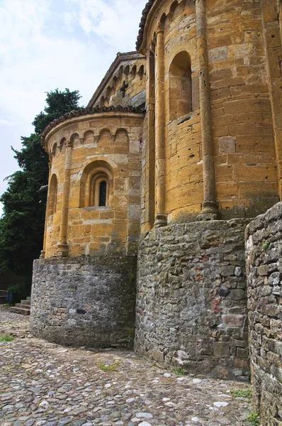 Igreja Colegiada de Castell 'Arquato. Emilia-Romagna. Itália . — Fotografia de Stock