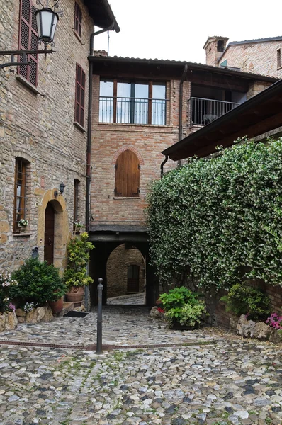 Alleyway. Castell'Arquato. Emilia-Romagna. Italy. — Stock Photo, Image