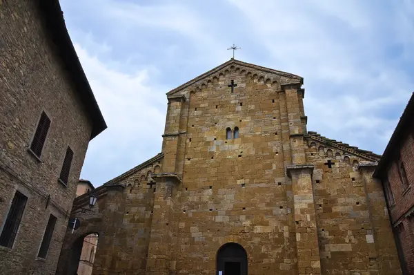 Igreja Colegiada de Castell 'Arquato. Emilia-Romagna. Itália . — Fotografia de Stock