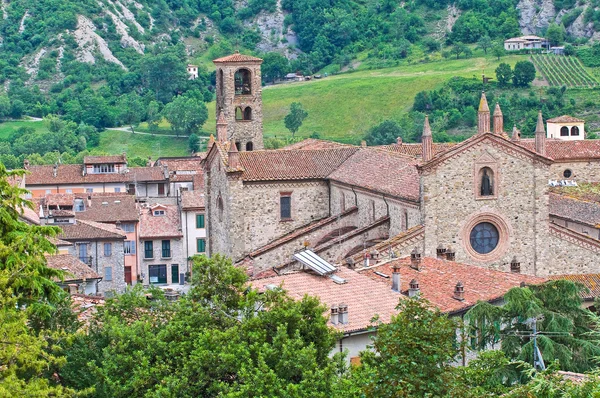 Abtei von st. colombano. bobbio. Emilia-Romagna. Italien. — Stockfoto