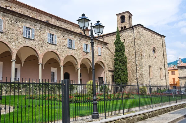 Abadía de San Colombano. Bobbio. Emilia-Romaña. Italia . — Foto de Stock