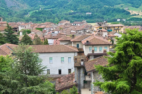 Bobbio panoramik manzaralı. Emilia-Romagna. İtalya. — Stok fotoğraf