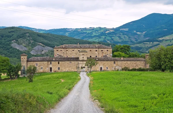 Slottet av golaso. Varsi. Emilia-Romagna. Italien. — Stockfoto