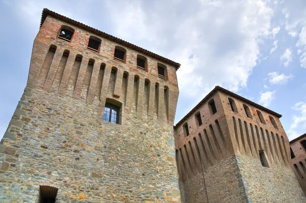 Slottet av varano deʼ "melegari. Emilia-Romagna. Italien. — Stockfoto