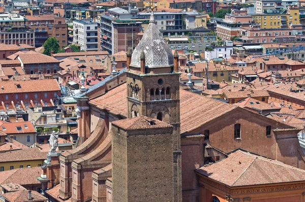Панорамный вид Болоньи. Эмилия-Романья. Италия . — стоковое фото